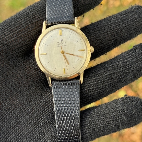 Zodiac vintage 10k Gold  34mm unisex Manual Wind Dress Watch automatic - Picture 5 of 11